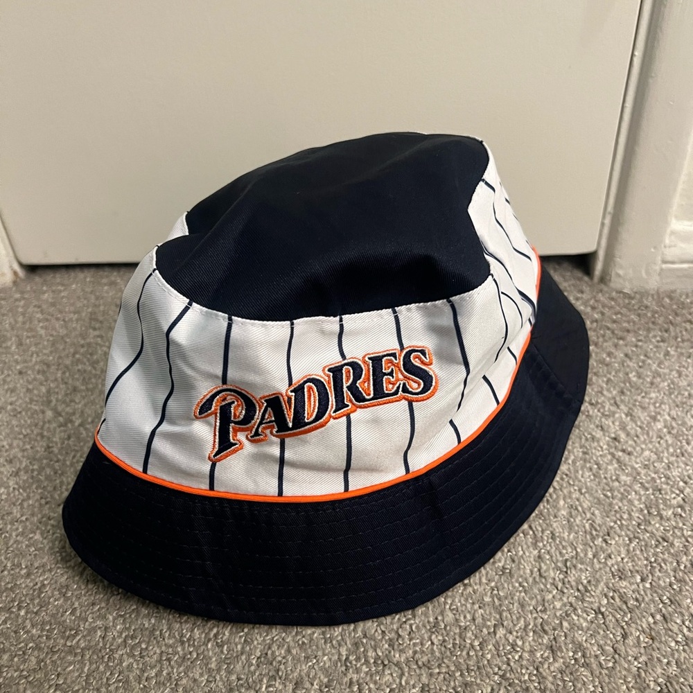 San Diego Padres Reversible Bucket Hat